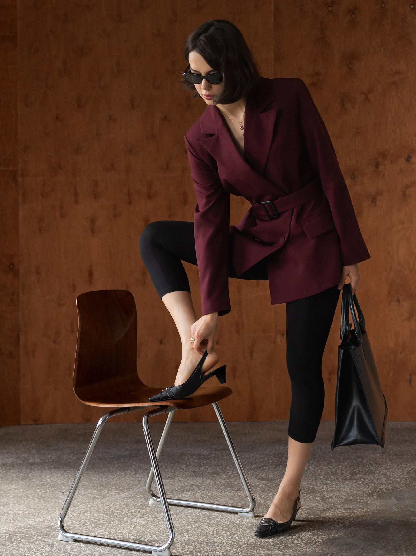 Marynarka z paskiem, Burgund