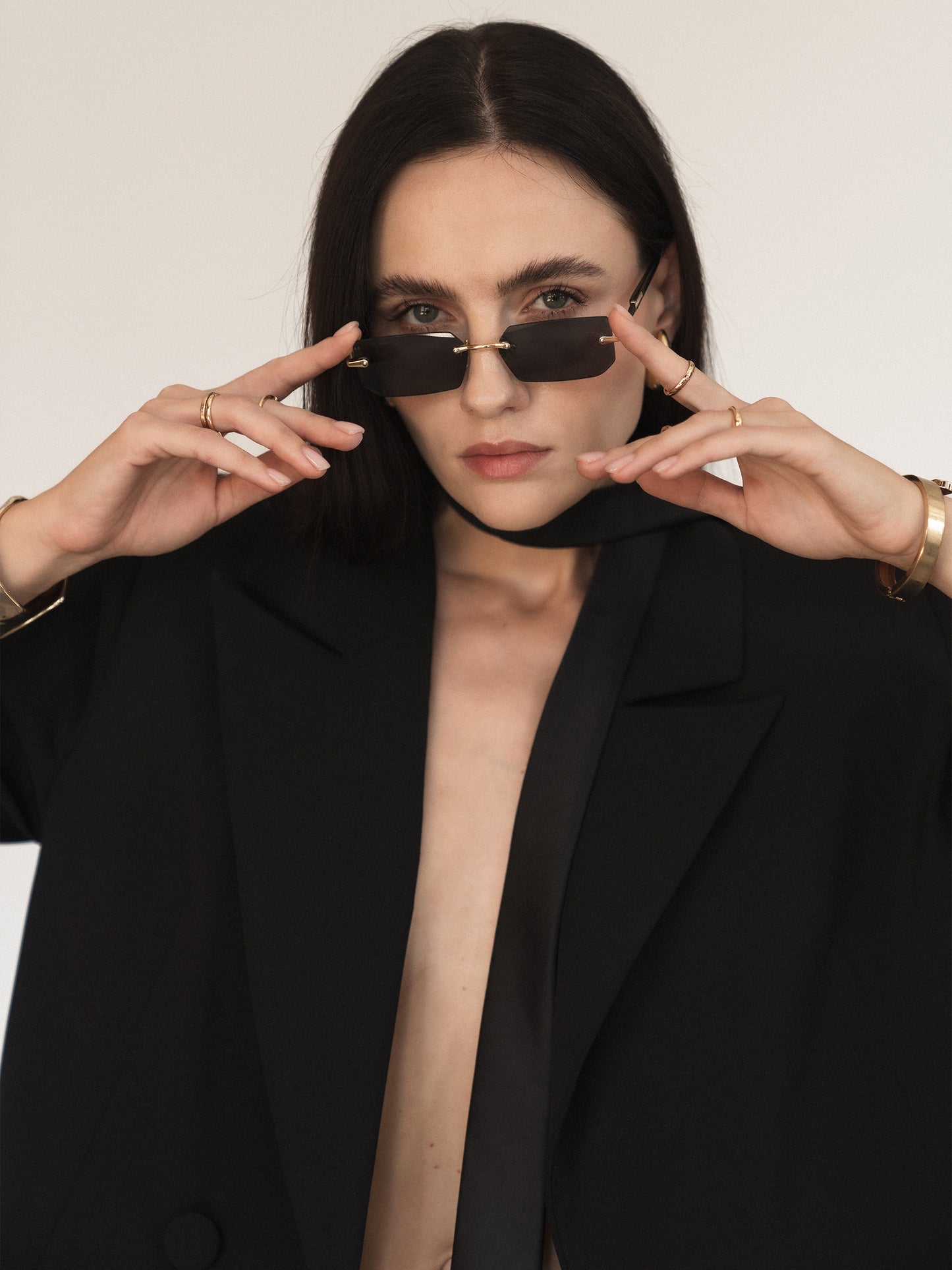 Marynarka z paskiem, Czarna